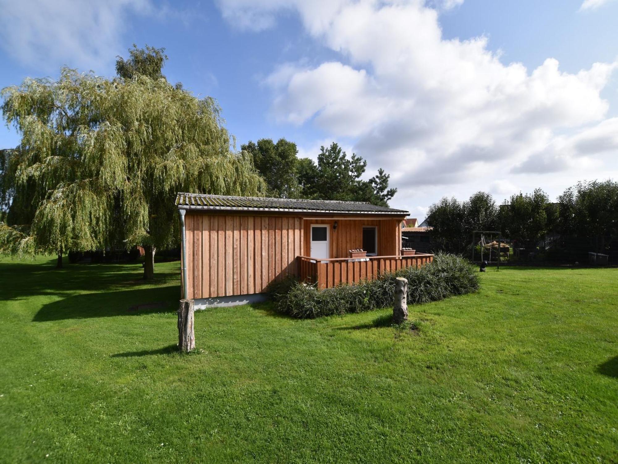 Quaint Bungalow Near Insel Poel With Garden Екстериор снимка