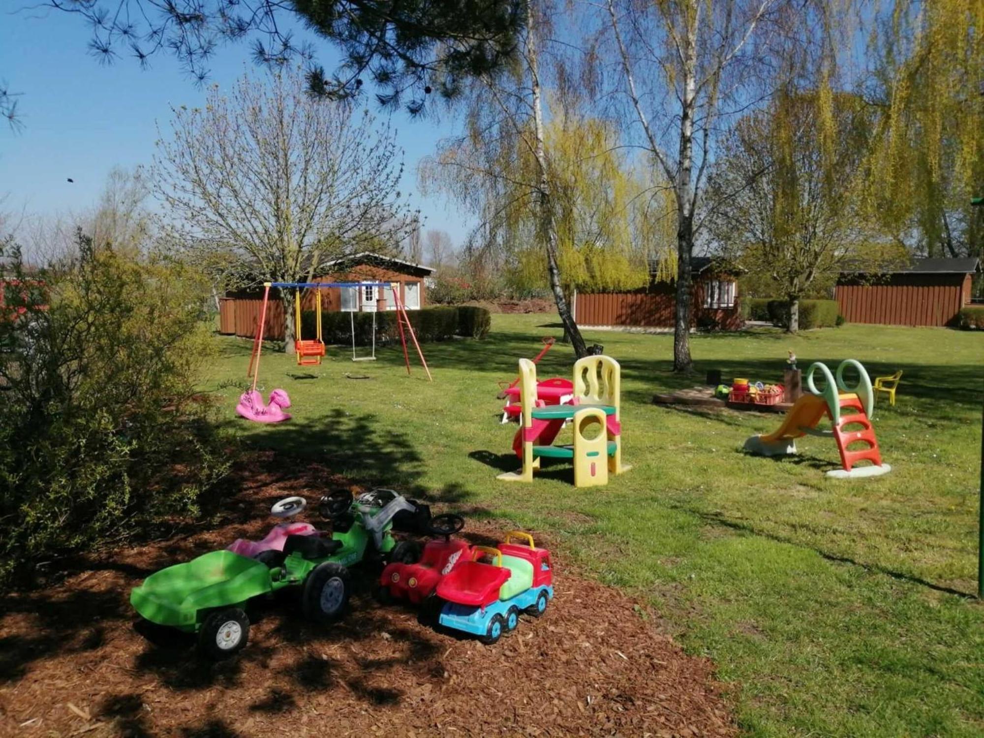 Quaint Bungalow Near Insel Poel With Garden Екстериор снимка
